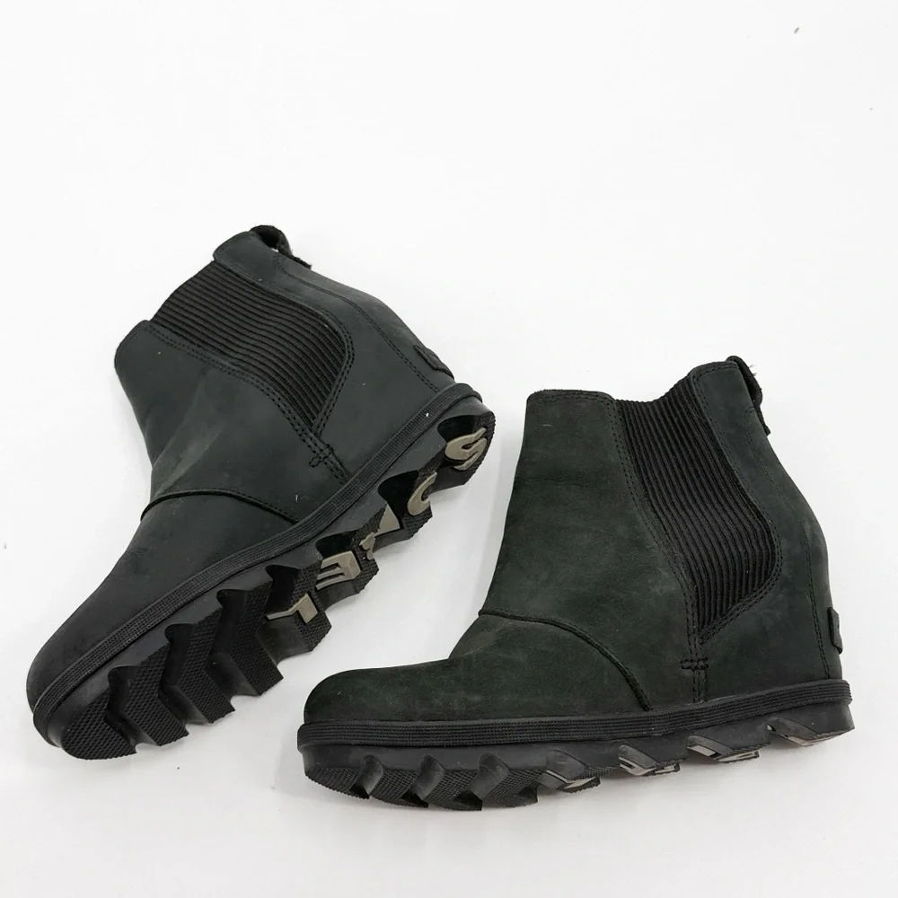 SOREL Joan Rhapsody Wedge Chelsea Snow Boot Black Slip On size 7.5 Waterproof